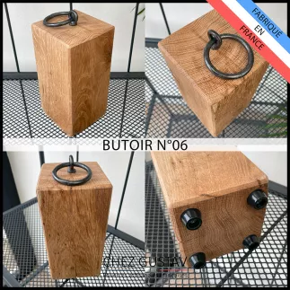 Magnifique butoir de porte en chêne massif, à poser au sol.