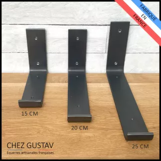 Équerre en acier avec patine noire. Pour étagères de 15, 20 ou 25 cm.